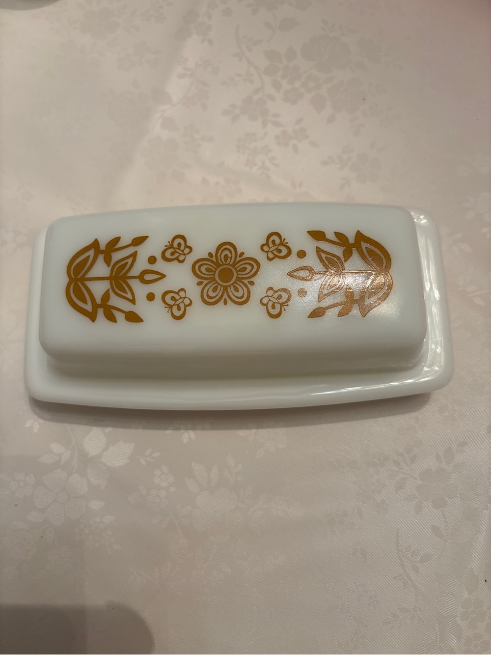 Pyrex Butterfly Gold Butter Dish Covered 70’s MCM